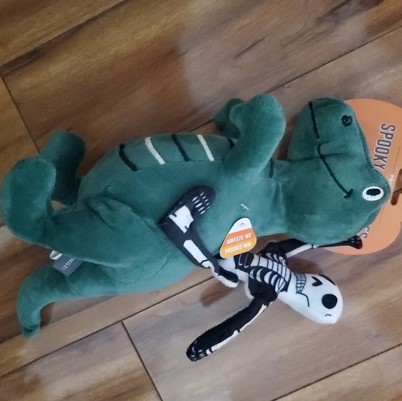 Fringe spooky Creatures - Picture 7 of 7